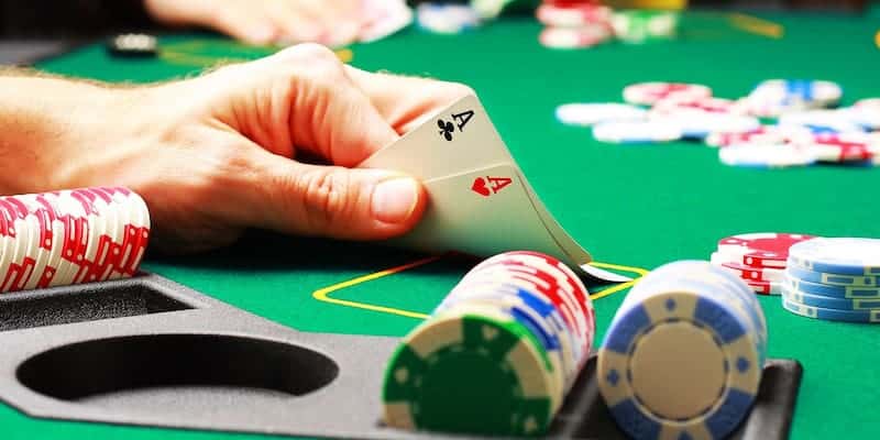 Kinh nghiệm chơi Poker thắng tại New88 từ cược thủ cáo già 6 Luật chơi Poker